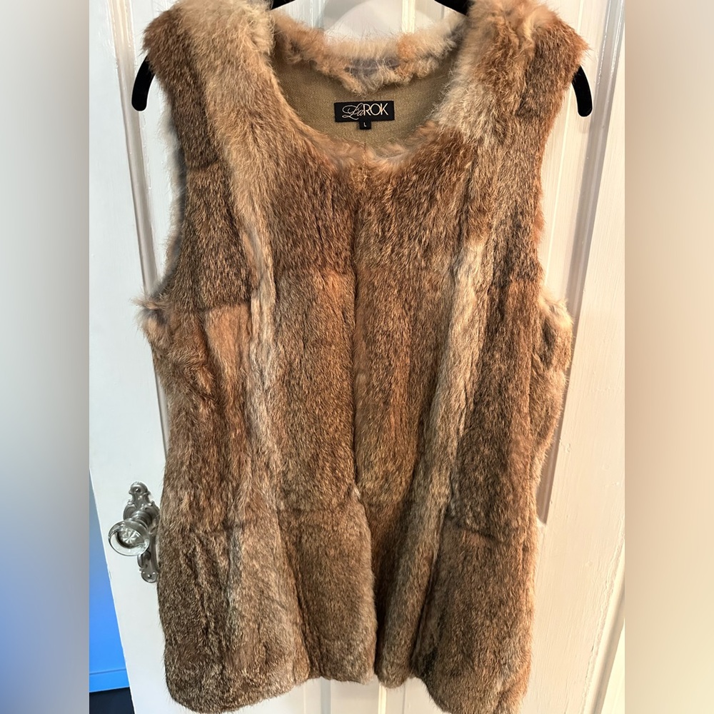LaRok Fur Vest , real rabbit fur, size Large , excellent condition